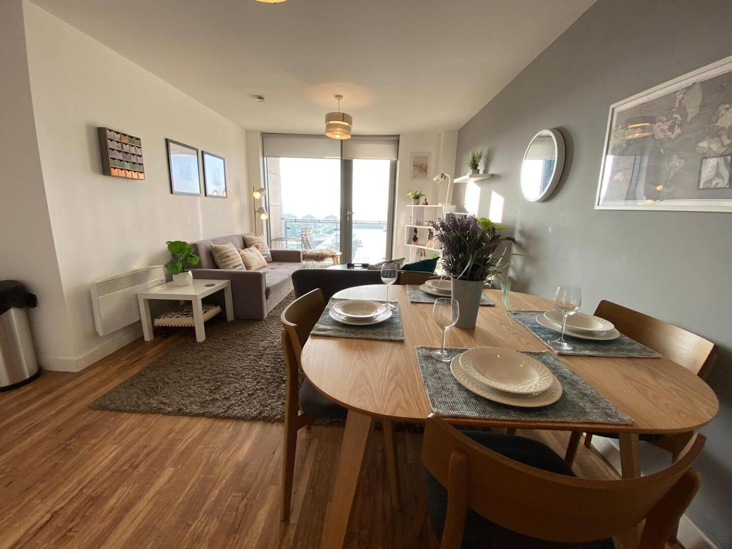 Stunning Mersey View Flat W Parking In 리버풀 외부 사진