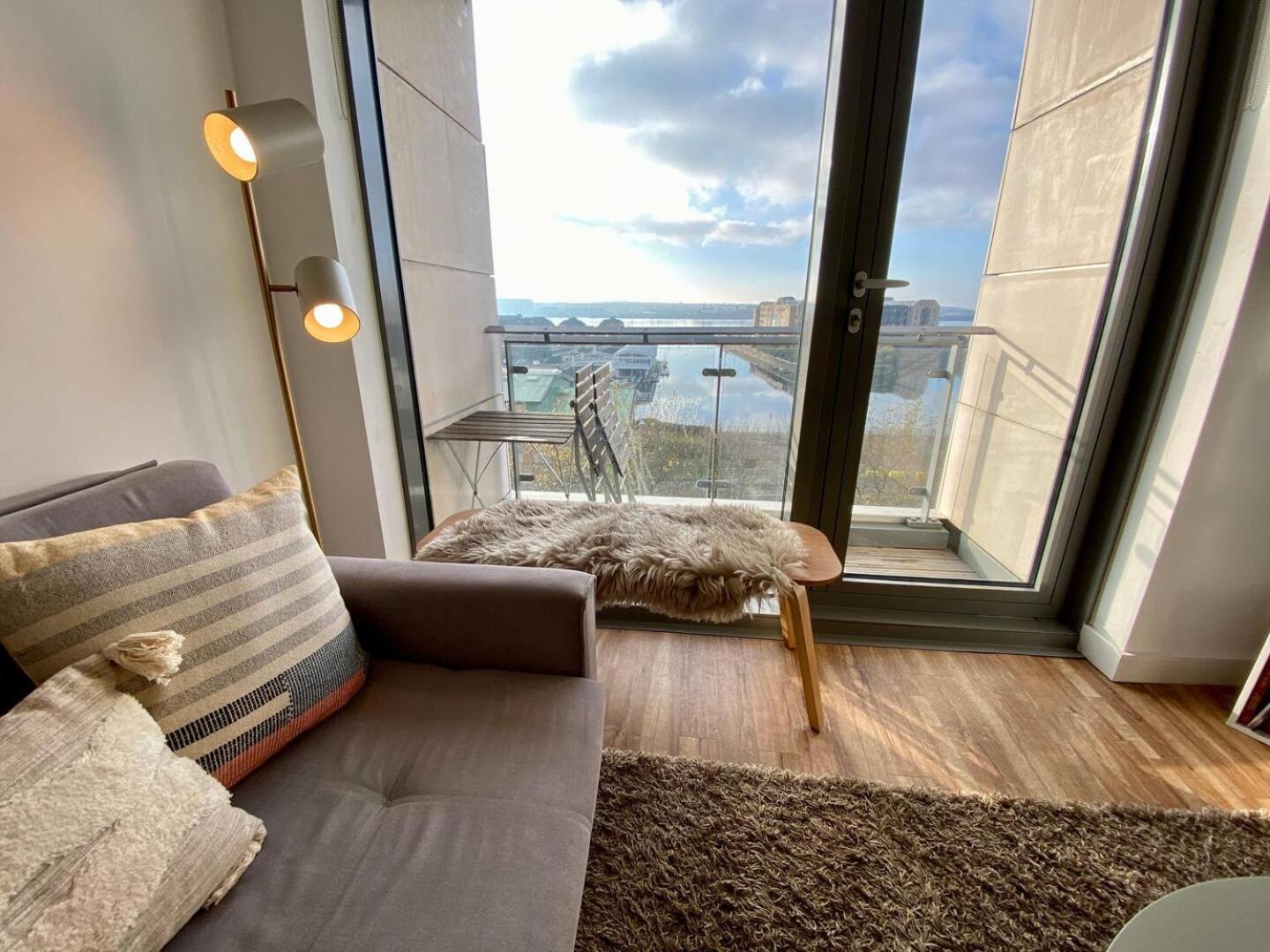 Stunning Mersey View Flat W Parking In 리버풀 외부 사진